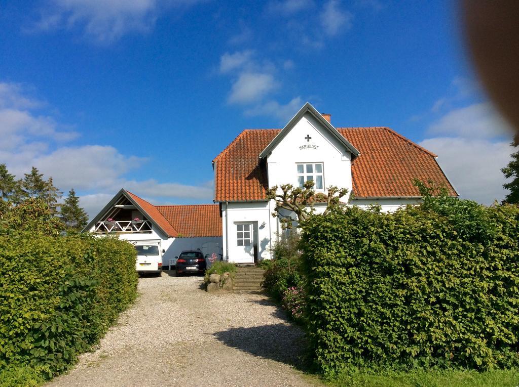 Marielyst B&B - Apartments * Naestved